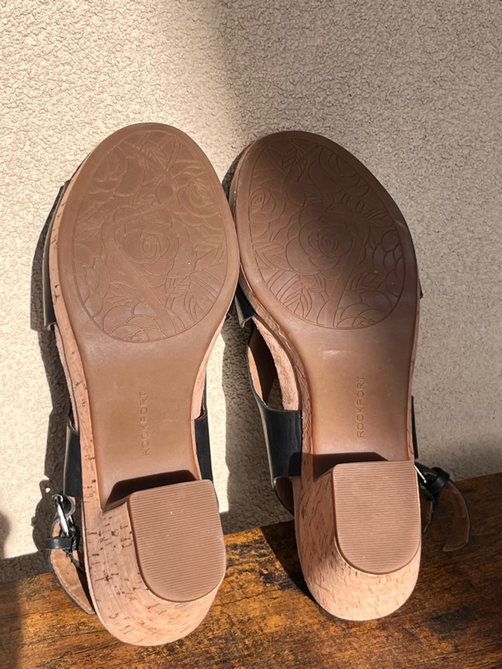 Cobb Hill by New Balance Black Leather Crisscross Slingback Sandals - Picture 9 of 13